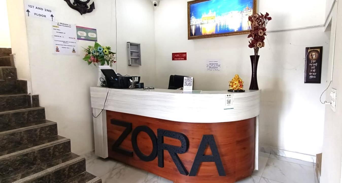 Zora Park Luxury Rooms Вишакхапатнам Экстерьер фото